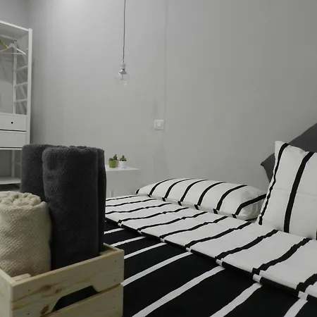 Mola Bed & Breakfast 3*