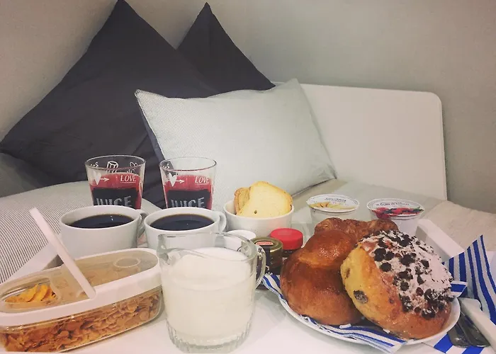 Mola Bed & Breakfast